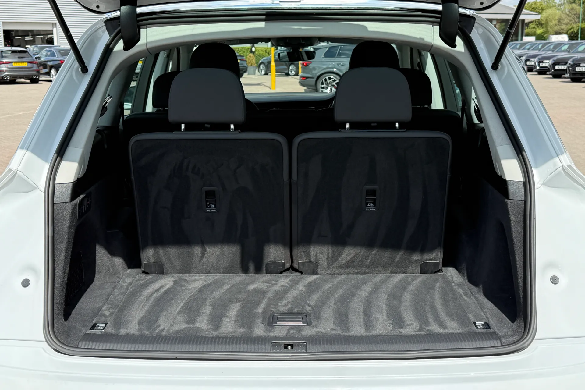 Audi Q7 thumbnail image number 39