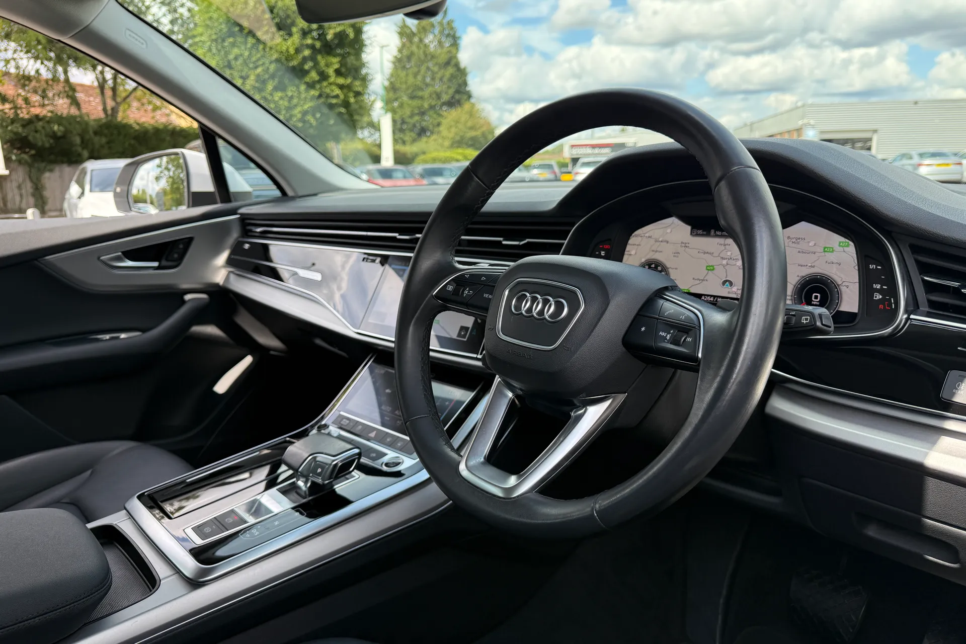 Audi Q7 thumbnail image number 31