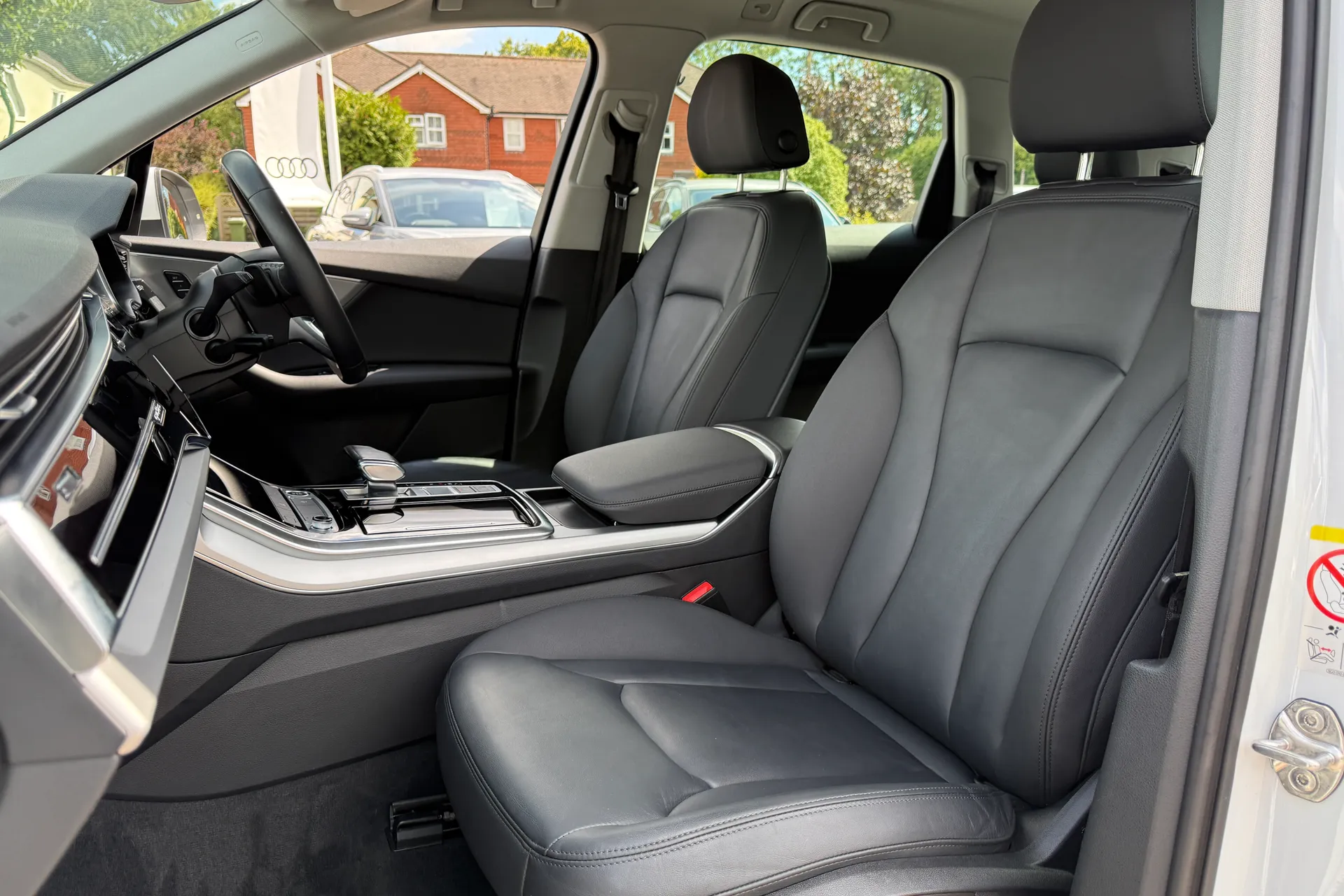 Audi Q7 thumbnail image number 33