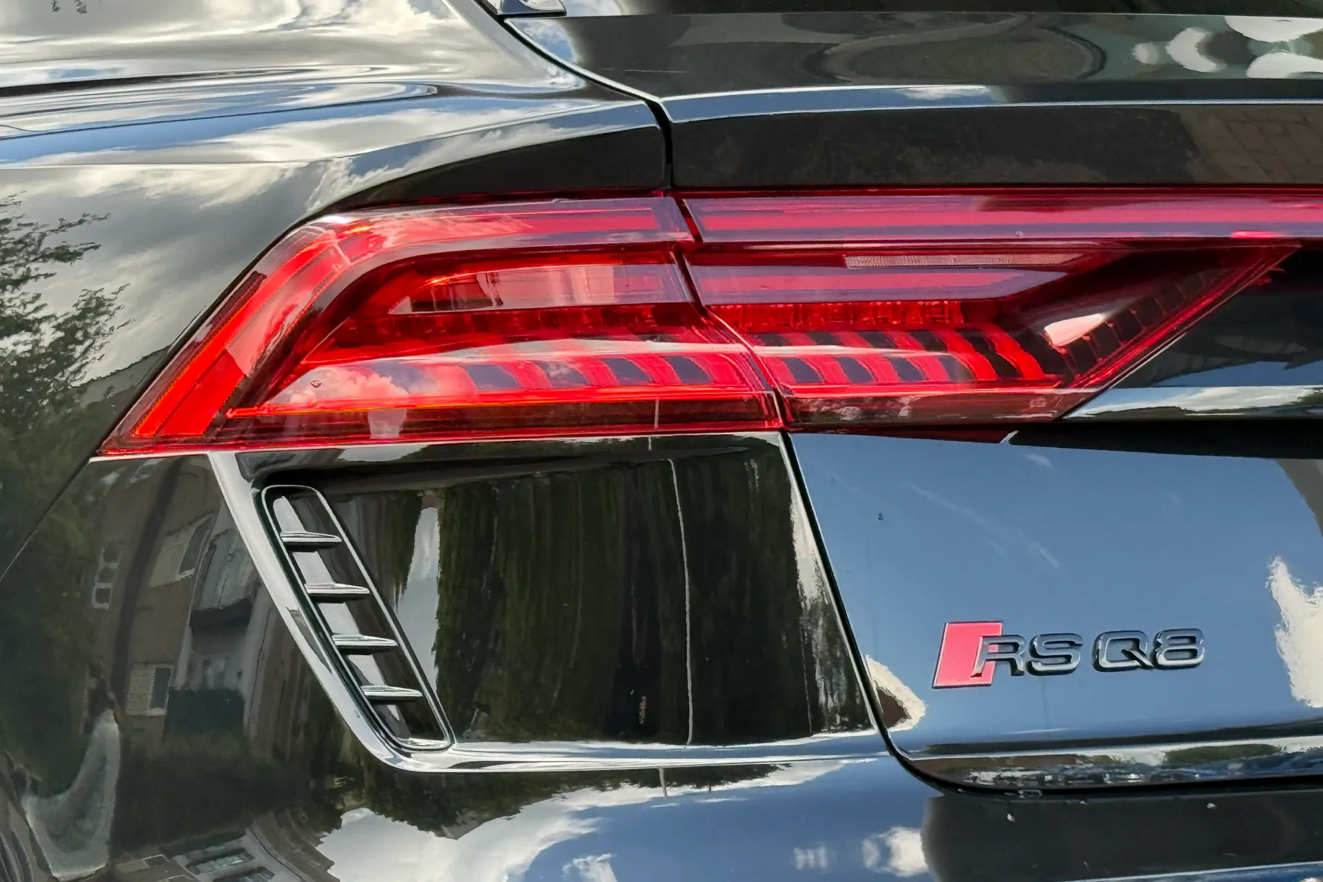 Audi RS Q8 thumbnail image number 56