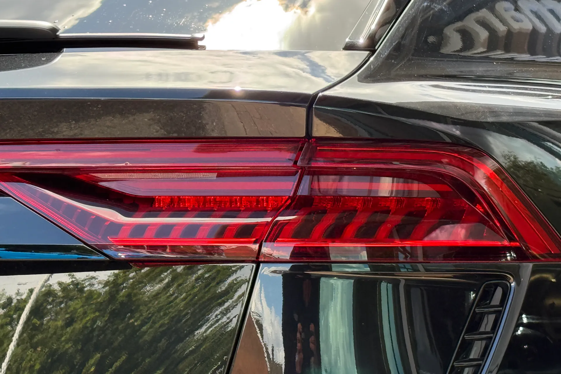 Audi RS Q8 thumbnail image number 54