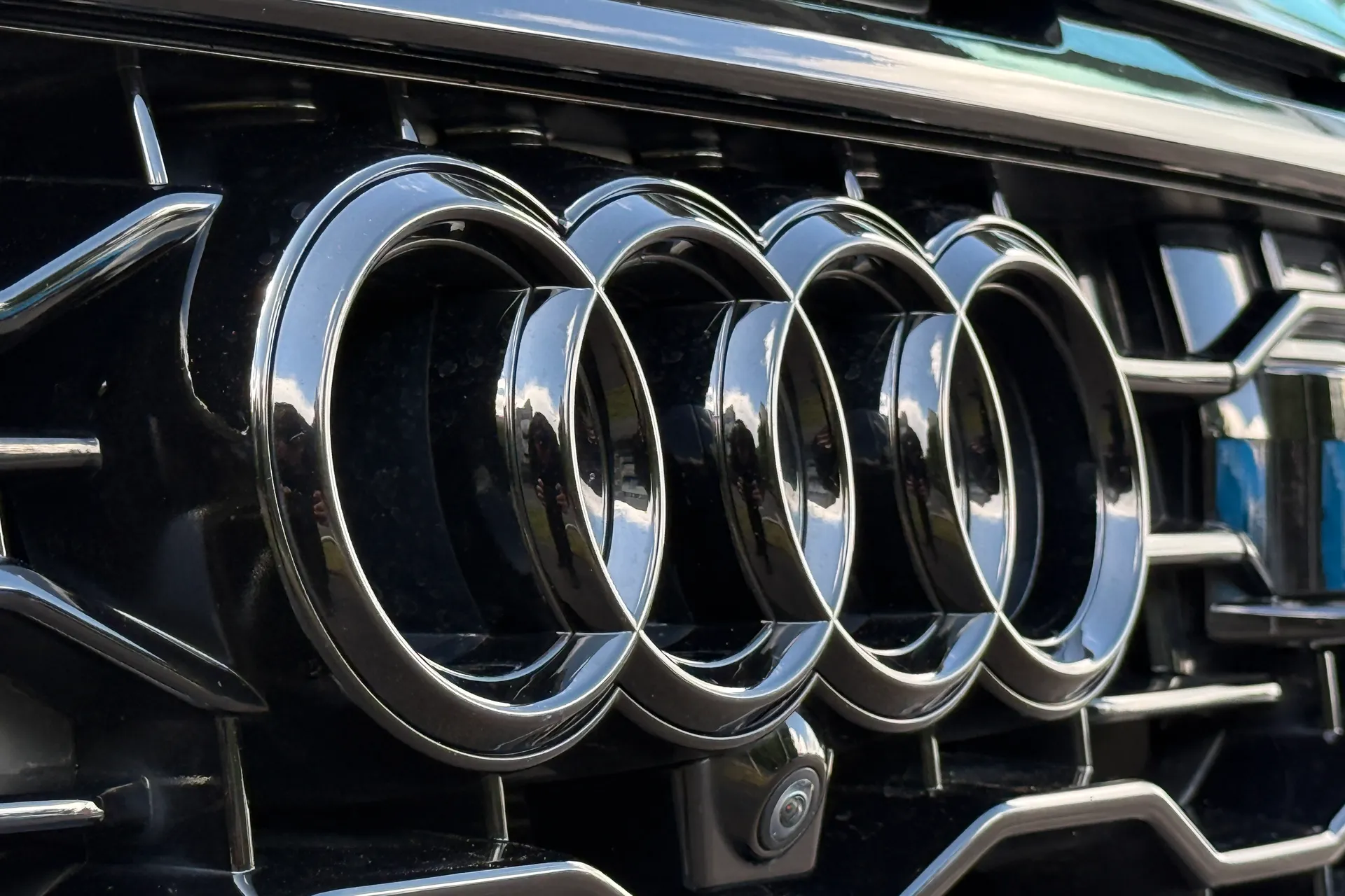 Audi RS Q8 thumbnail image number 75