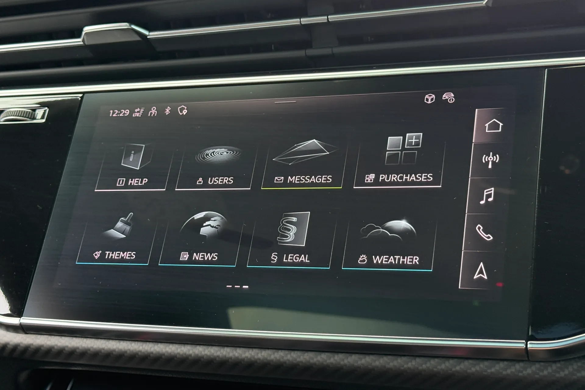 Audi RS Q8 thumbnail image number 26
