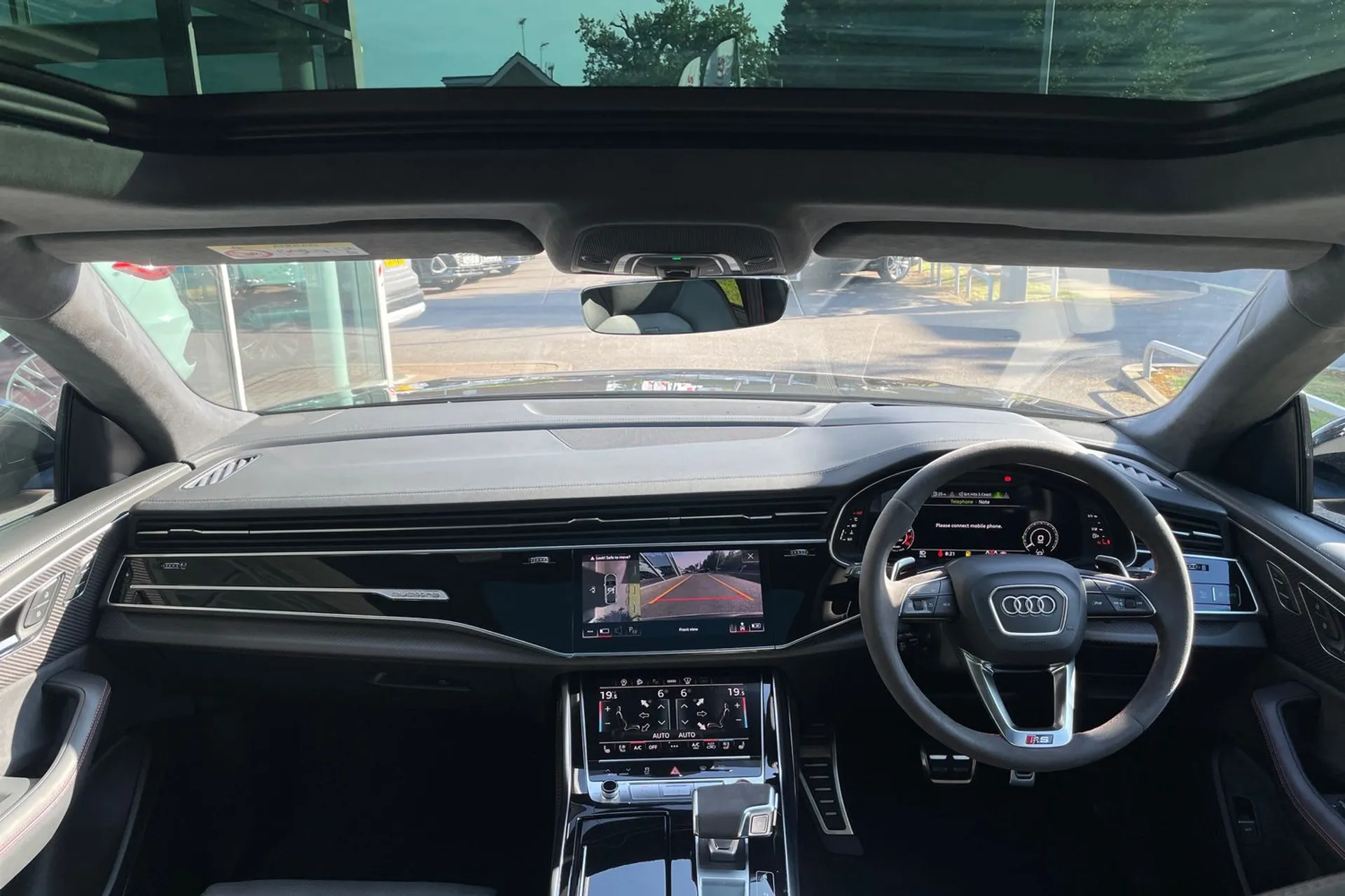 Audi RS Q8 thumbnail image number 3