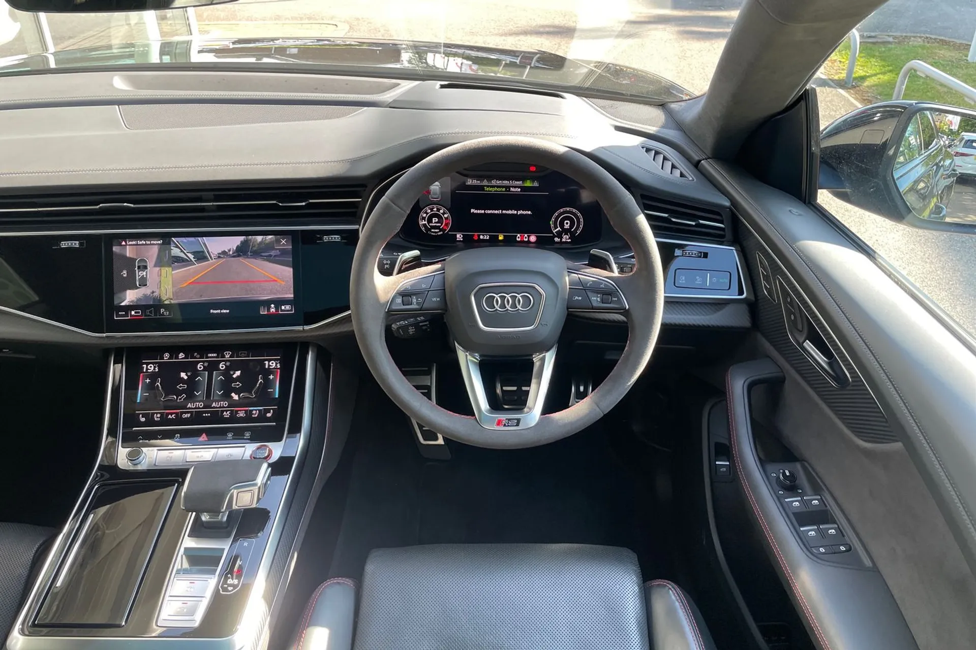 Audi RS Q8 thumbnail image number 34