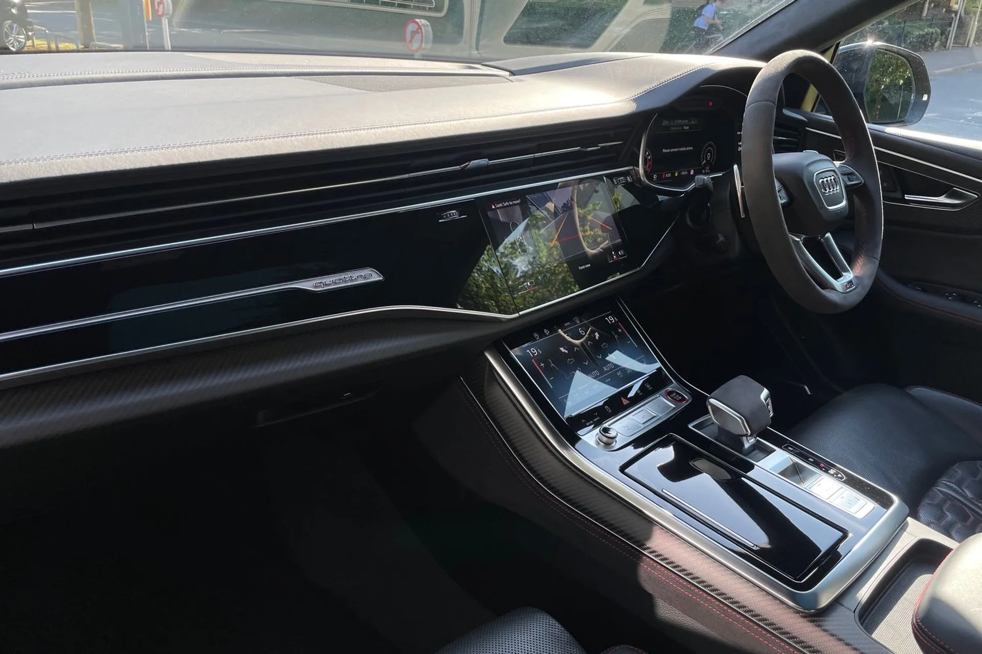 Audi RS Q8 thumbnail image number 27