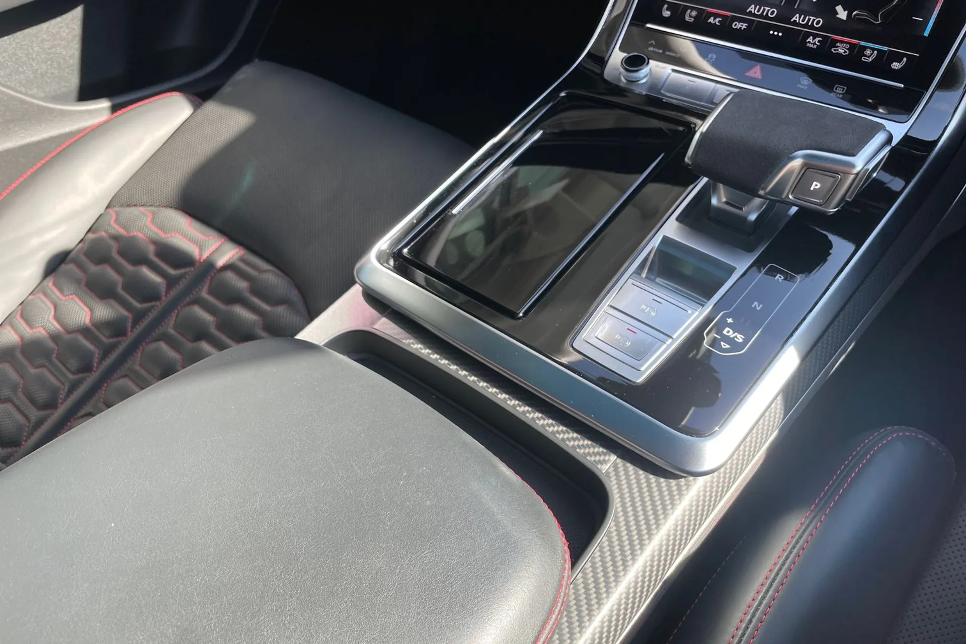 Audi RS Q8 thumbnail image number 41