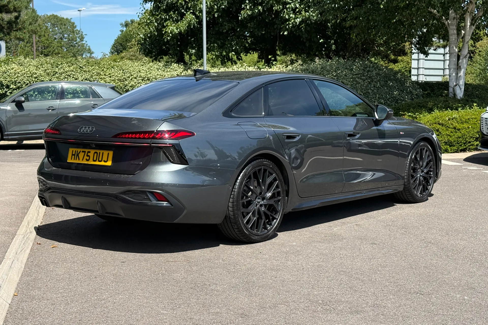 Audi A6 thumbnail image number 19