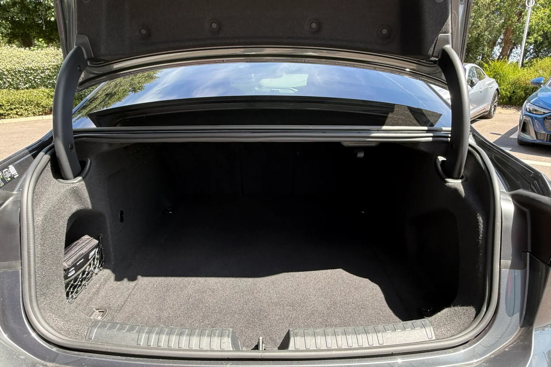 Audi A6 thumbnail image number 49