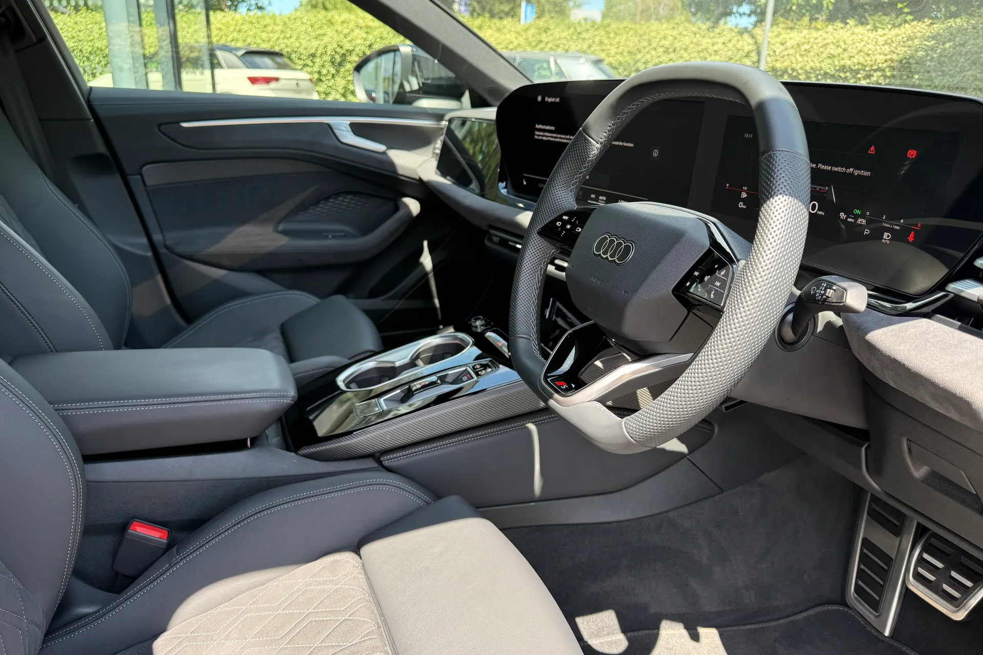 Audi A6 thumbnail image number 24