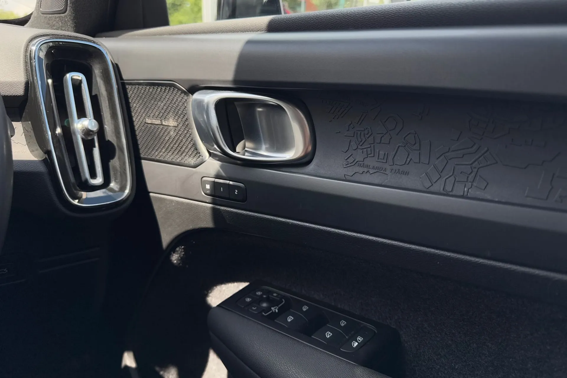 Volvo C40 thumbnail image number 42