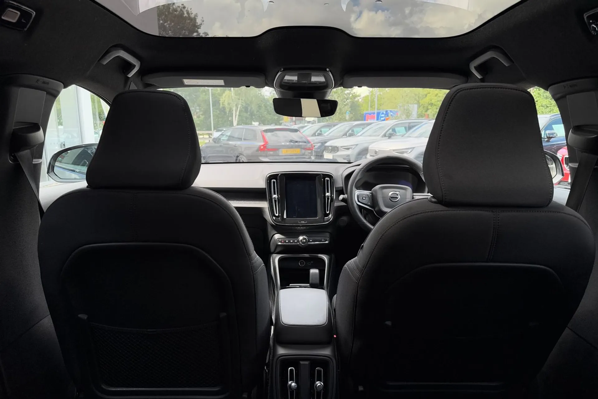 Volvo C40 thumbnail image number 21