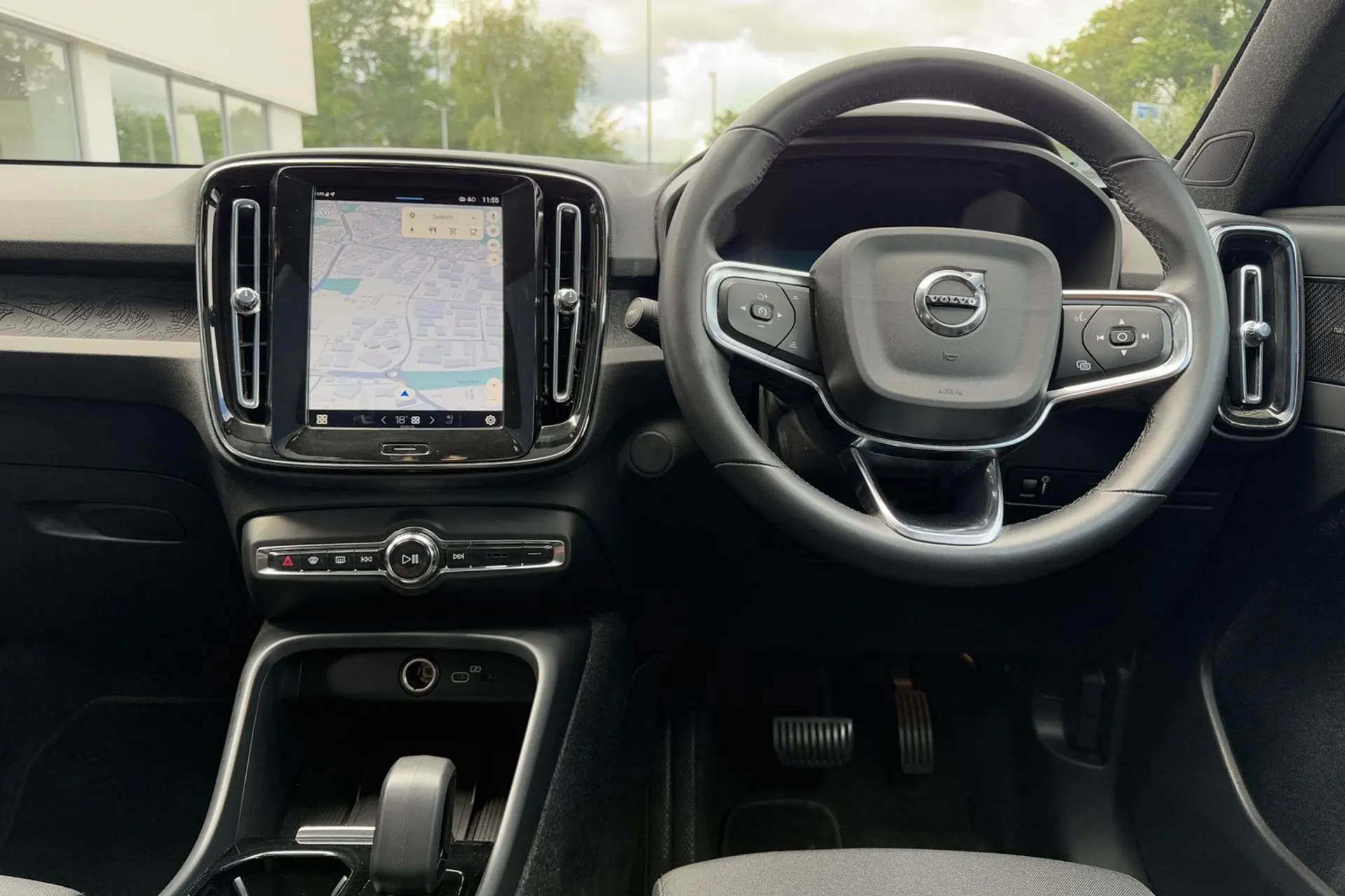 Volvo C40 thumbnail image number 33