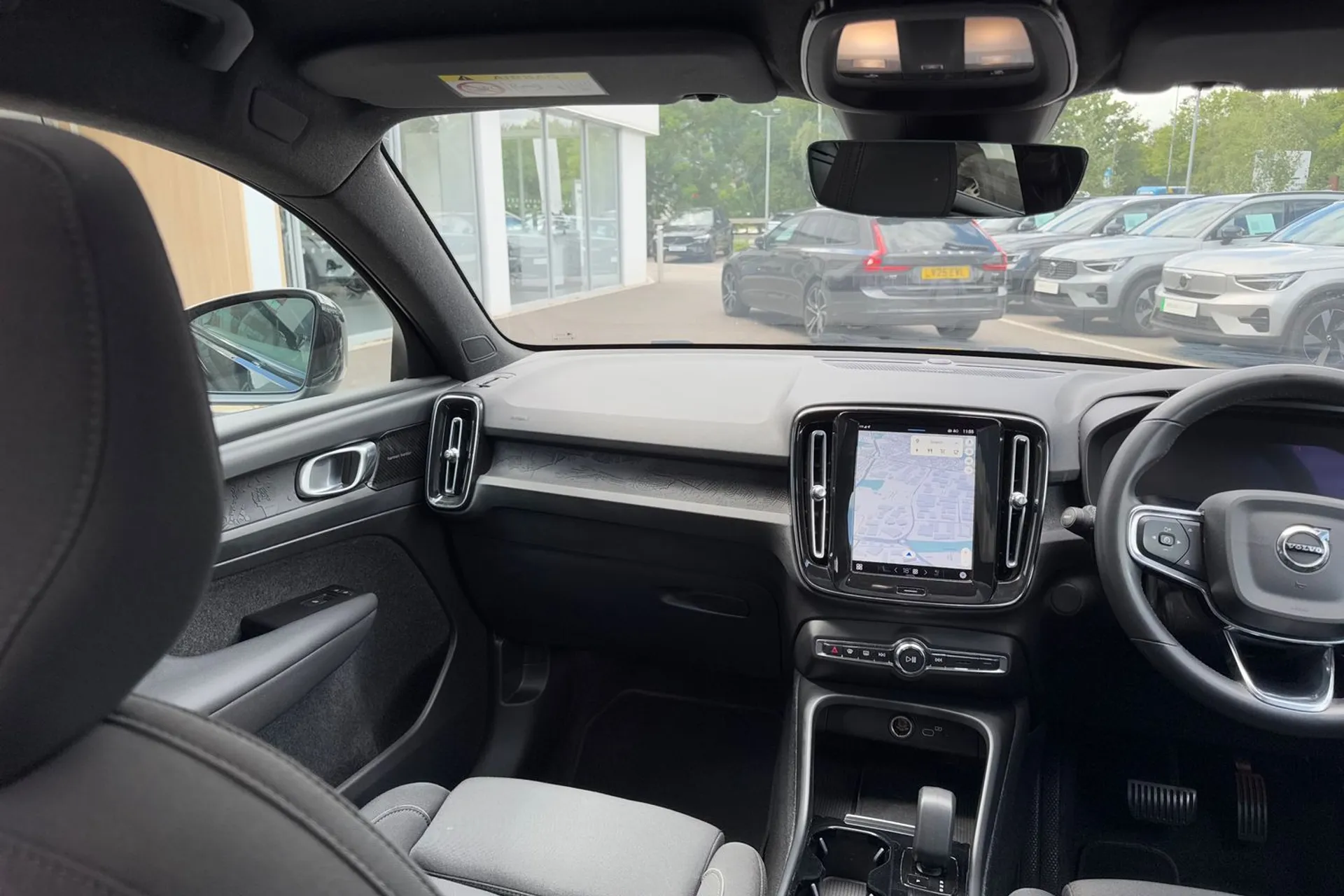 Volvo C40 thumbnail image number 31