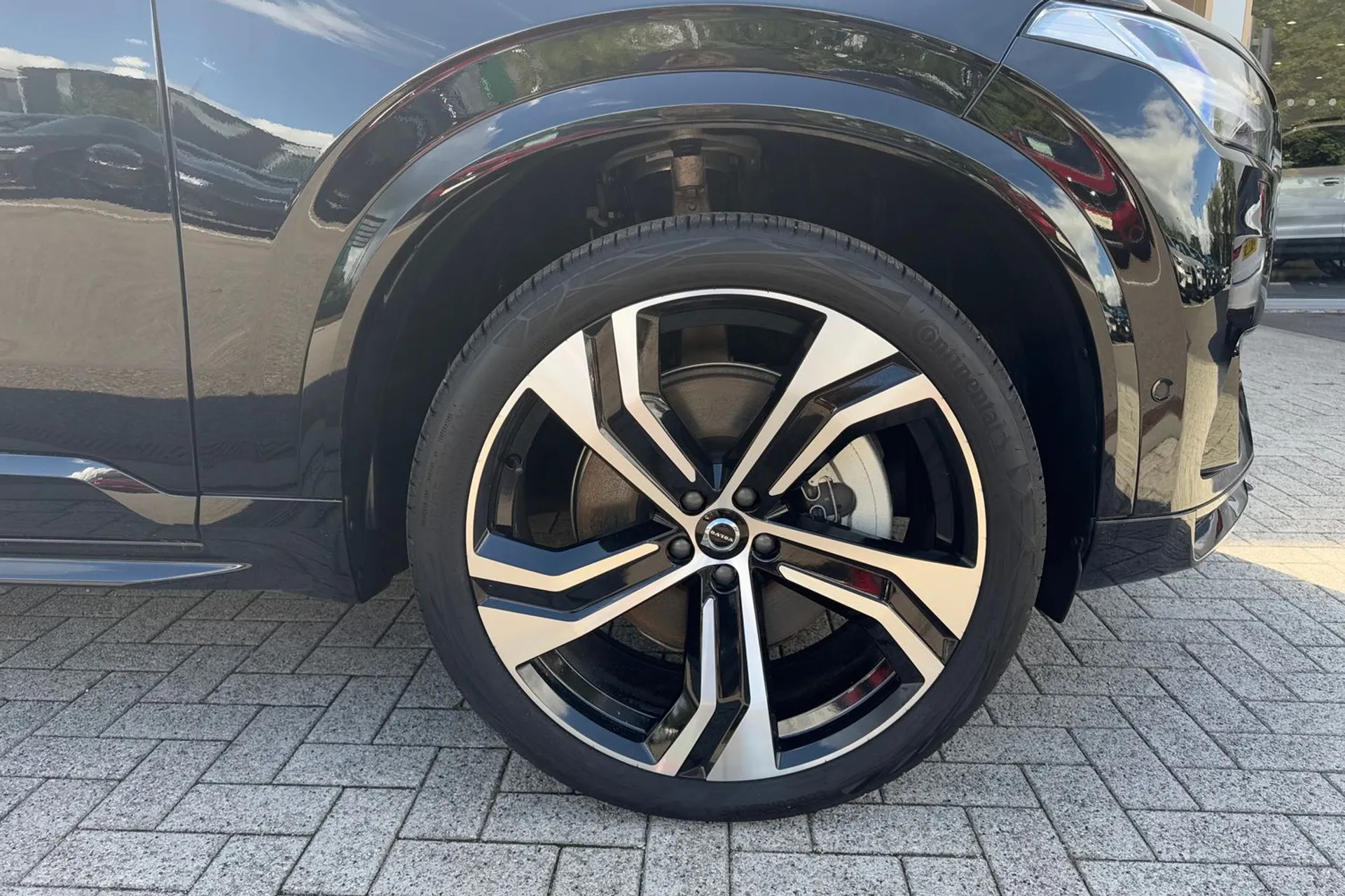 Volvo XC90 thumbnail image number 15