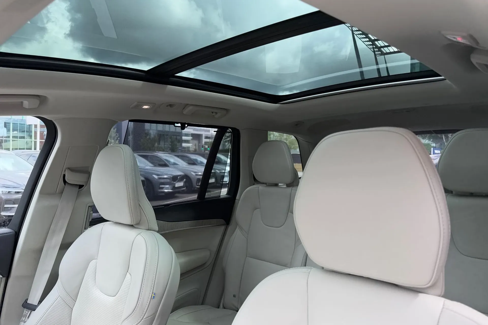 Volvo XC90 thumbnail image number 30