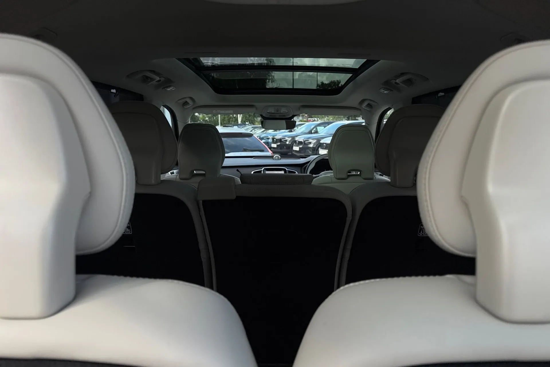 Volvo XC90 thumbnail image number 23