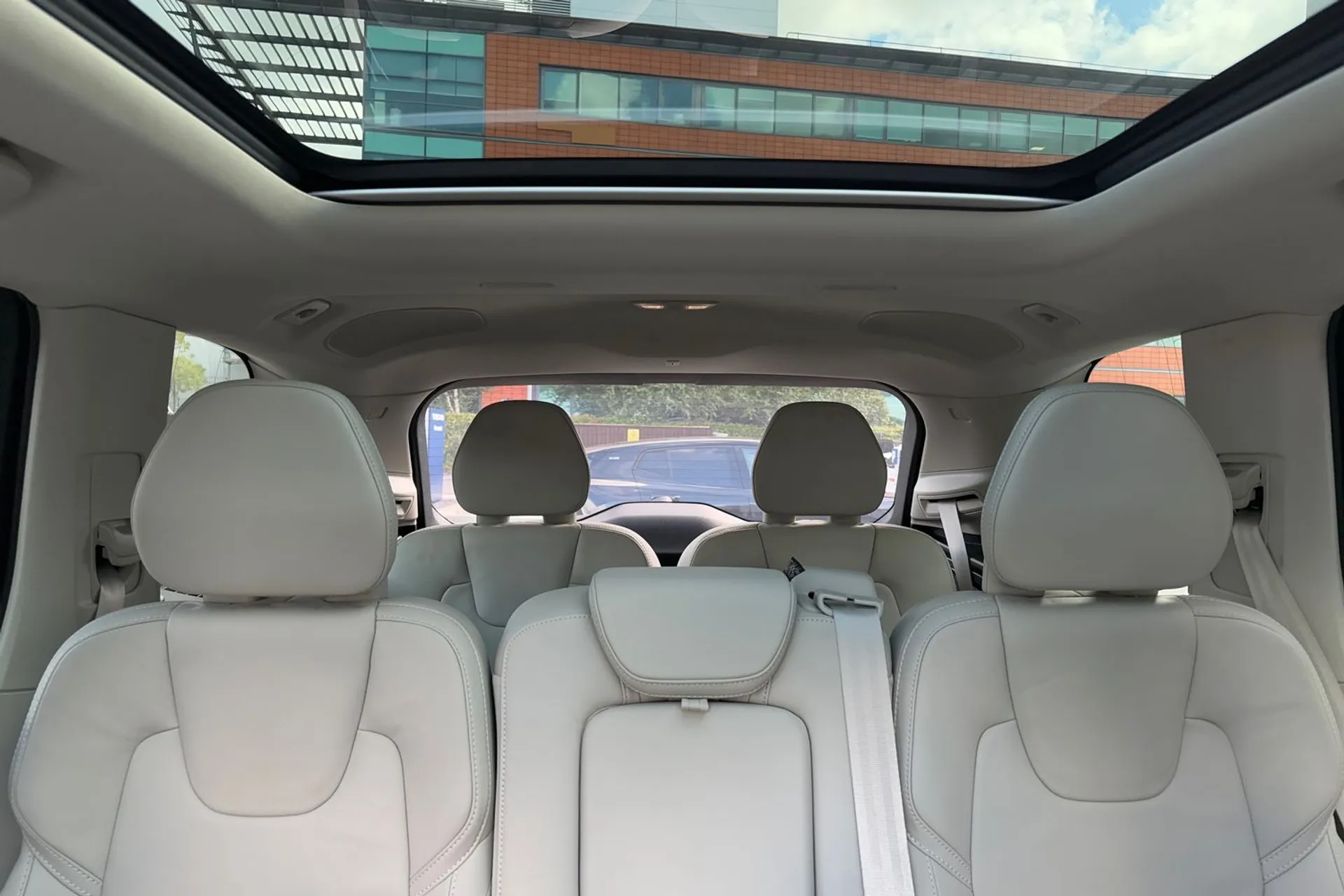 Volvo XC90 thumbnail image number 6