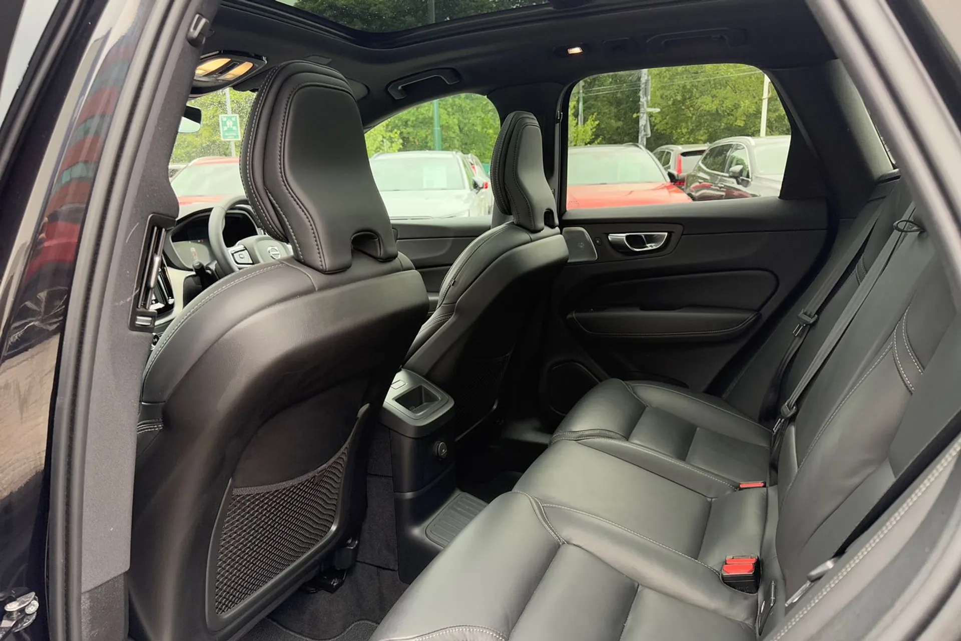 Volvo XC60 thumbnail image number 30