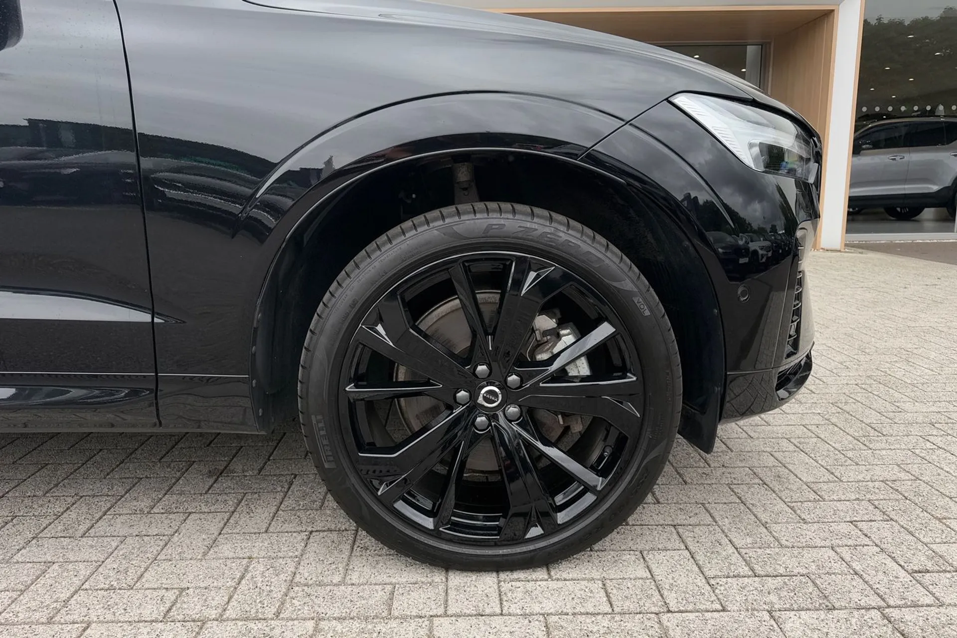 Volvo XC60 thumbnail image number 13