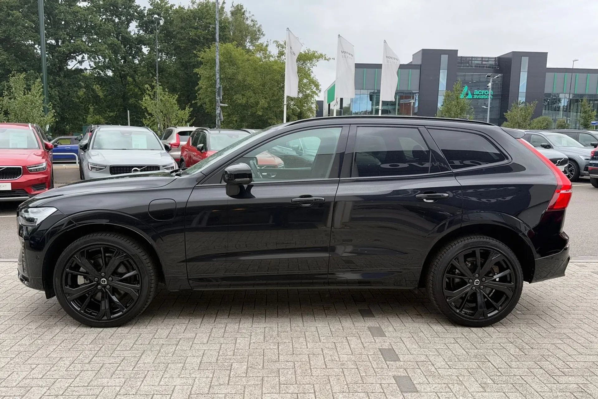 Volvo XC60 thumbnail image number 10