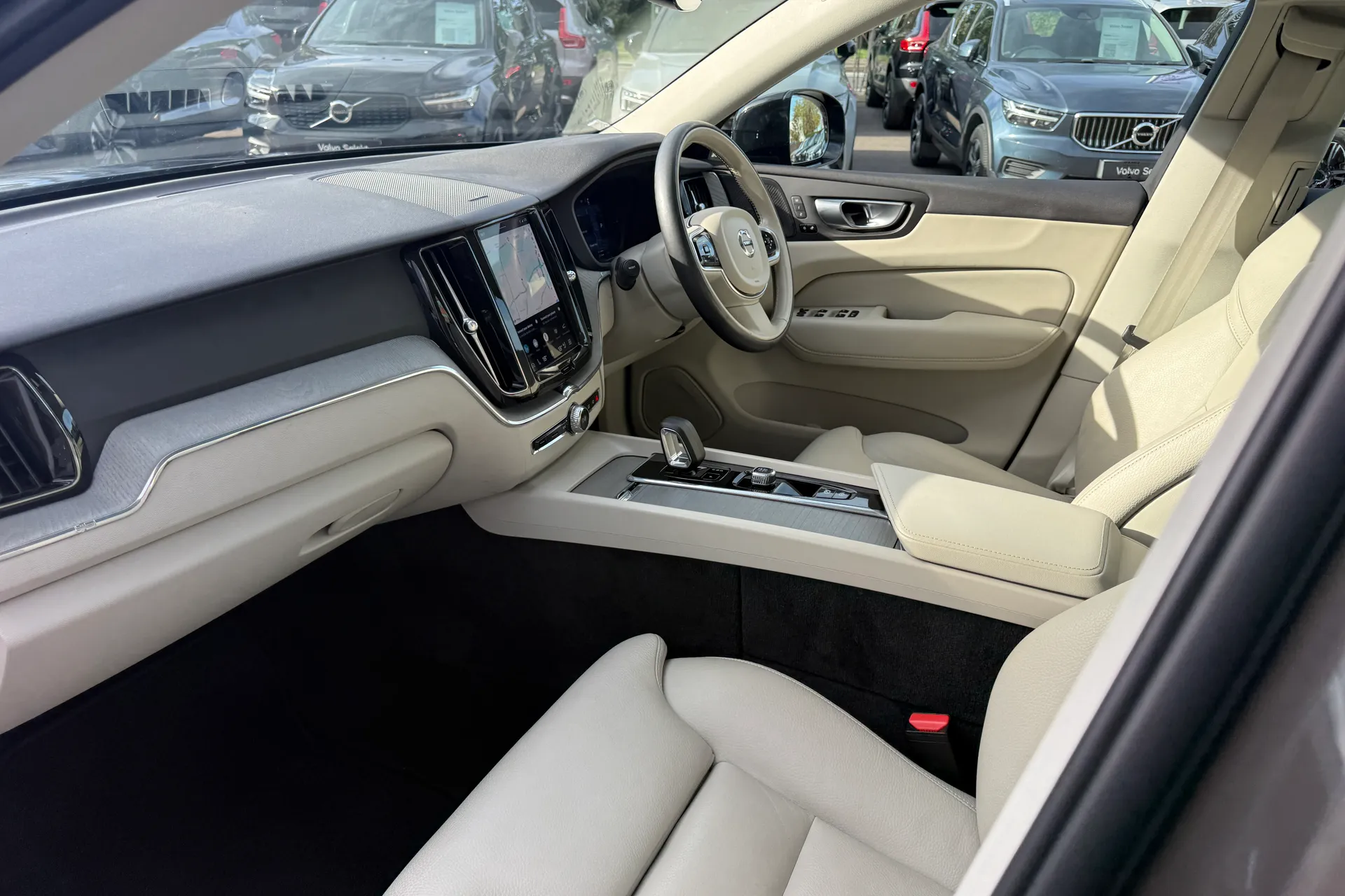 Volvo XC60 thumbnail image number 29