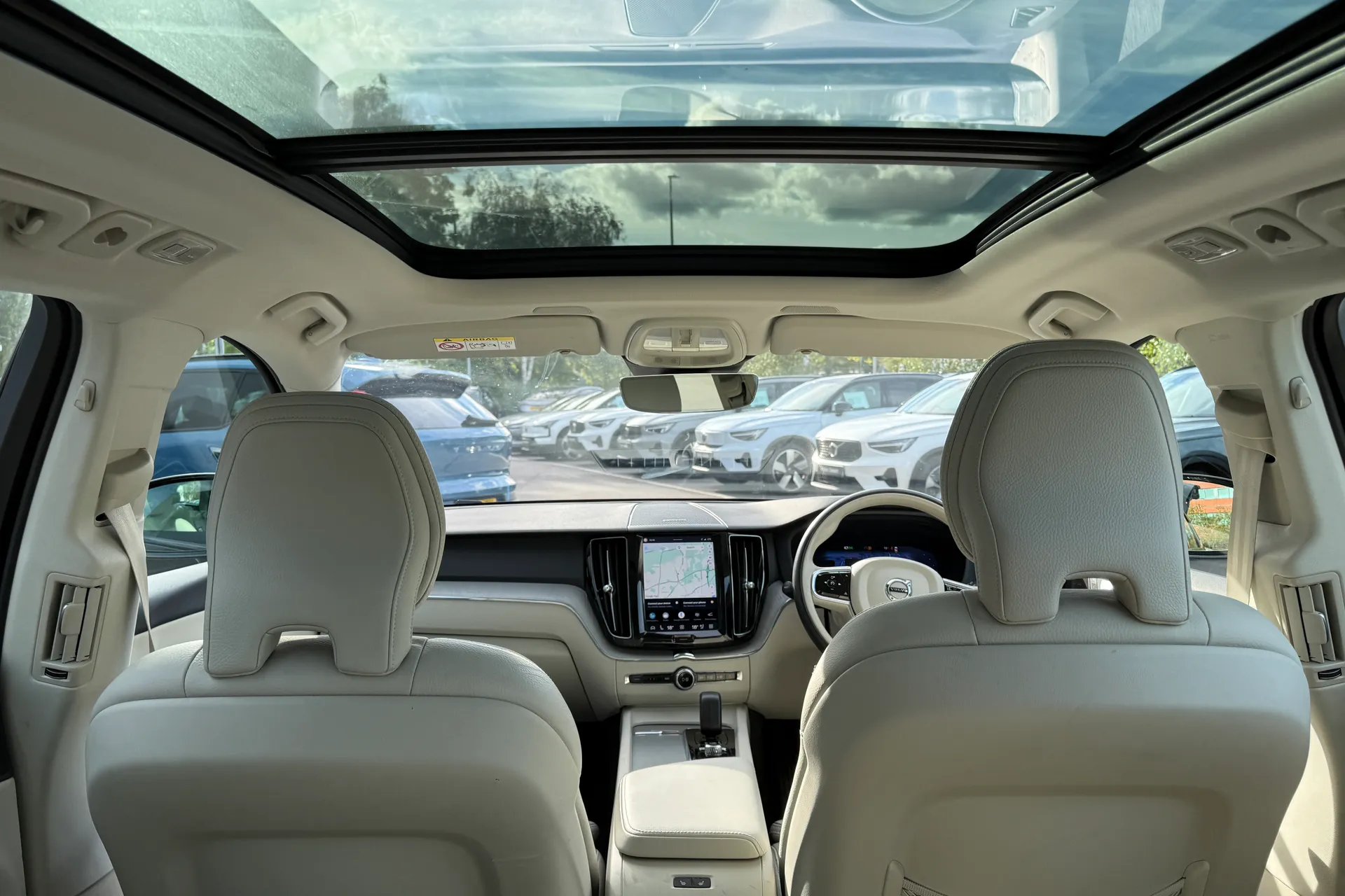 Volvo XC60 thumbnail image number 24