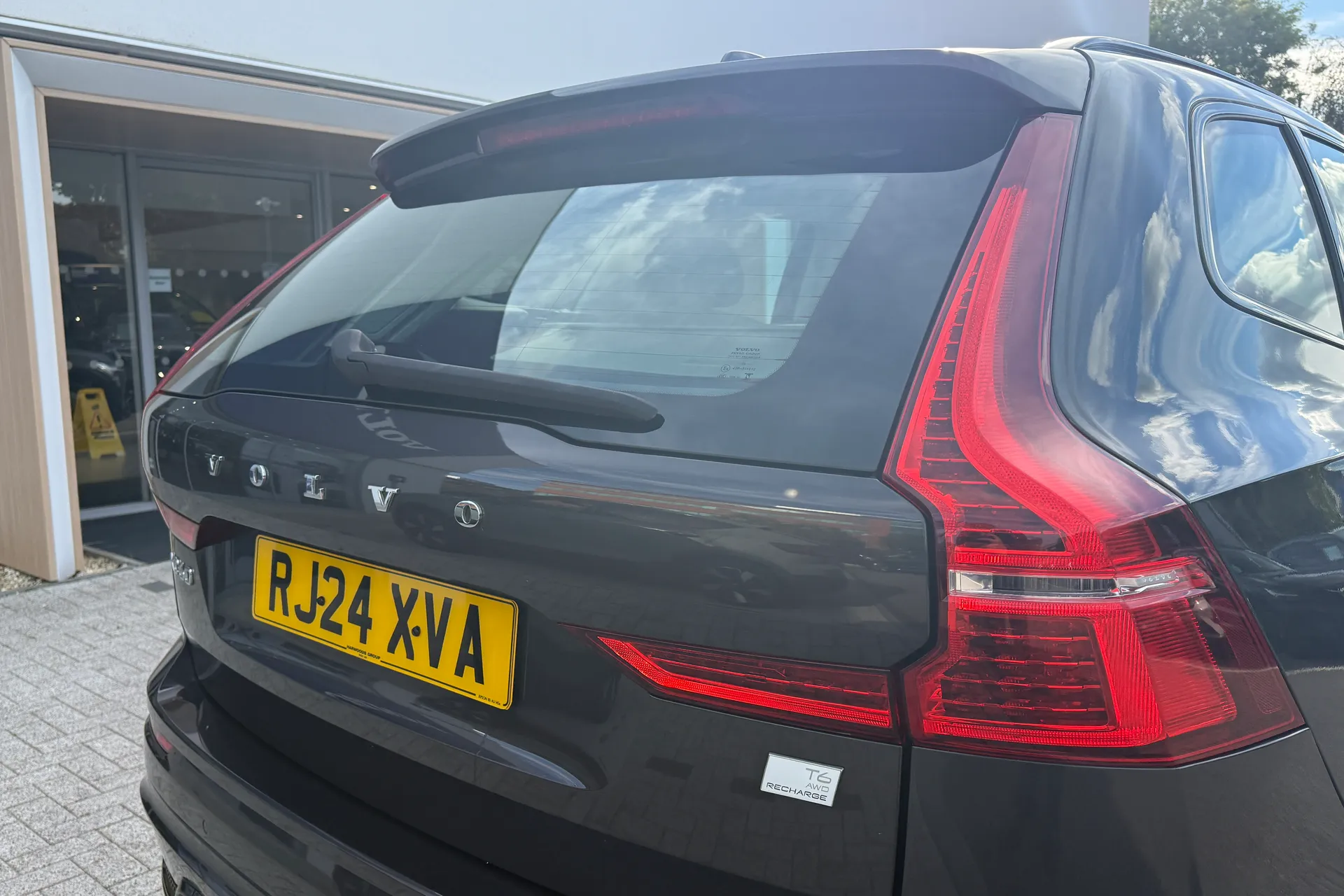 Volvo XC60 thumbnail image number 19