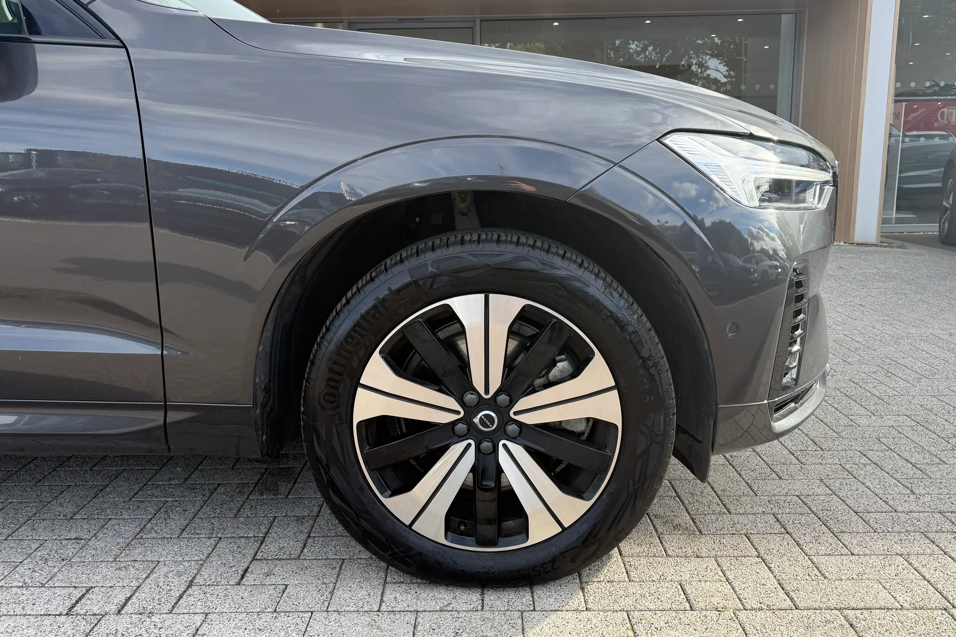 Volvo XC60 thumbnail image number 15