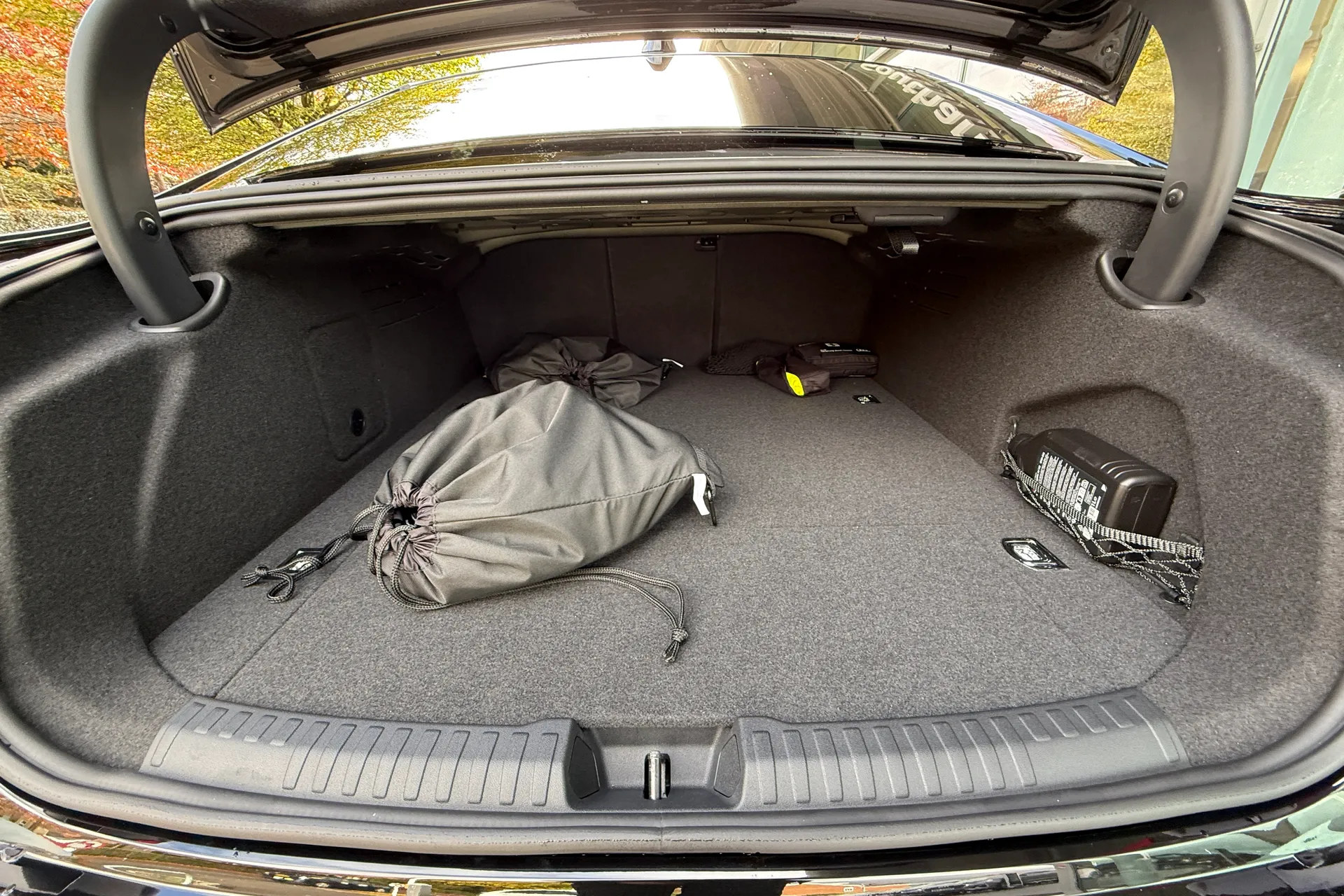 Audi A6 thumbnail image number 25