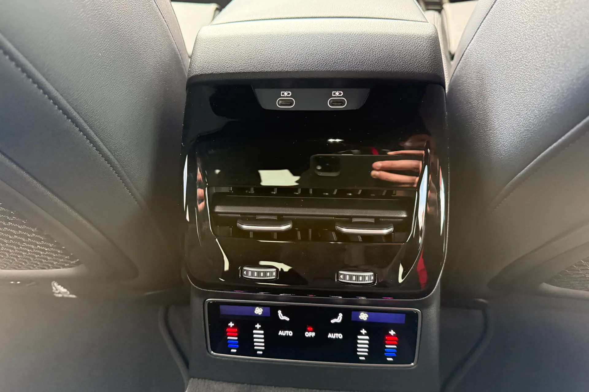 Audi A6 thumbnail image number 14