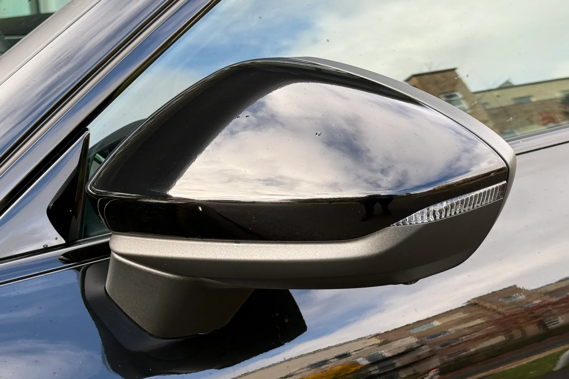 Audi A6 thumbnail image number 30