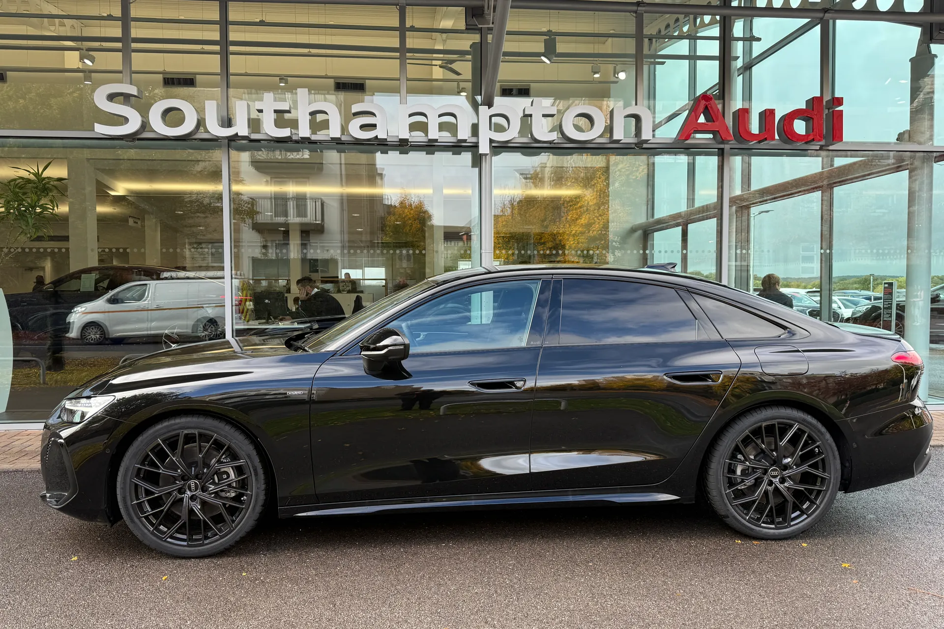 Audi A6 thumbnail image number 28