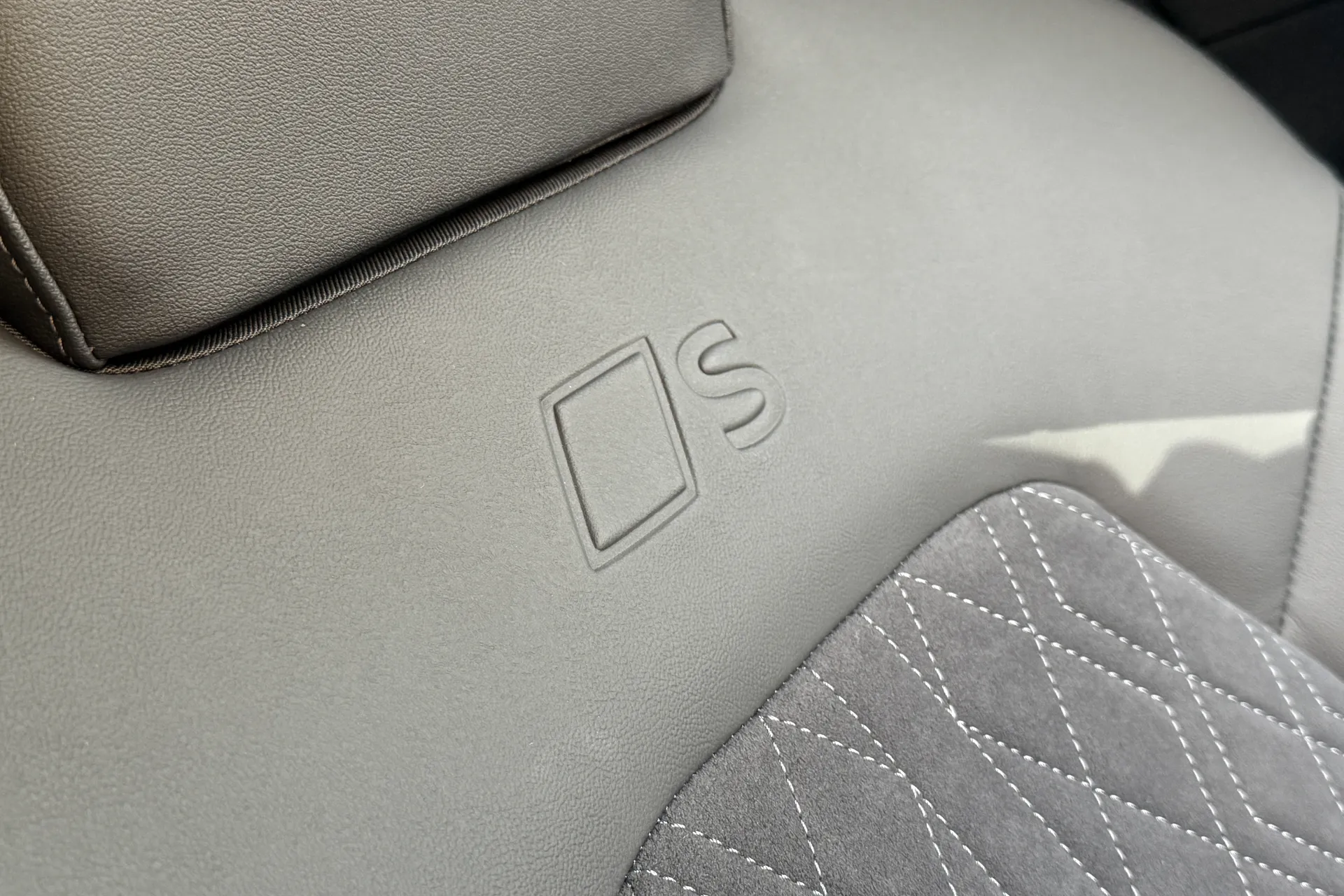 Audi A6 thumbnail image number 59