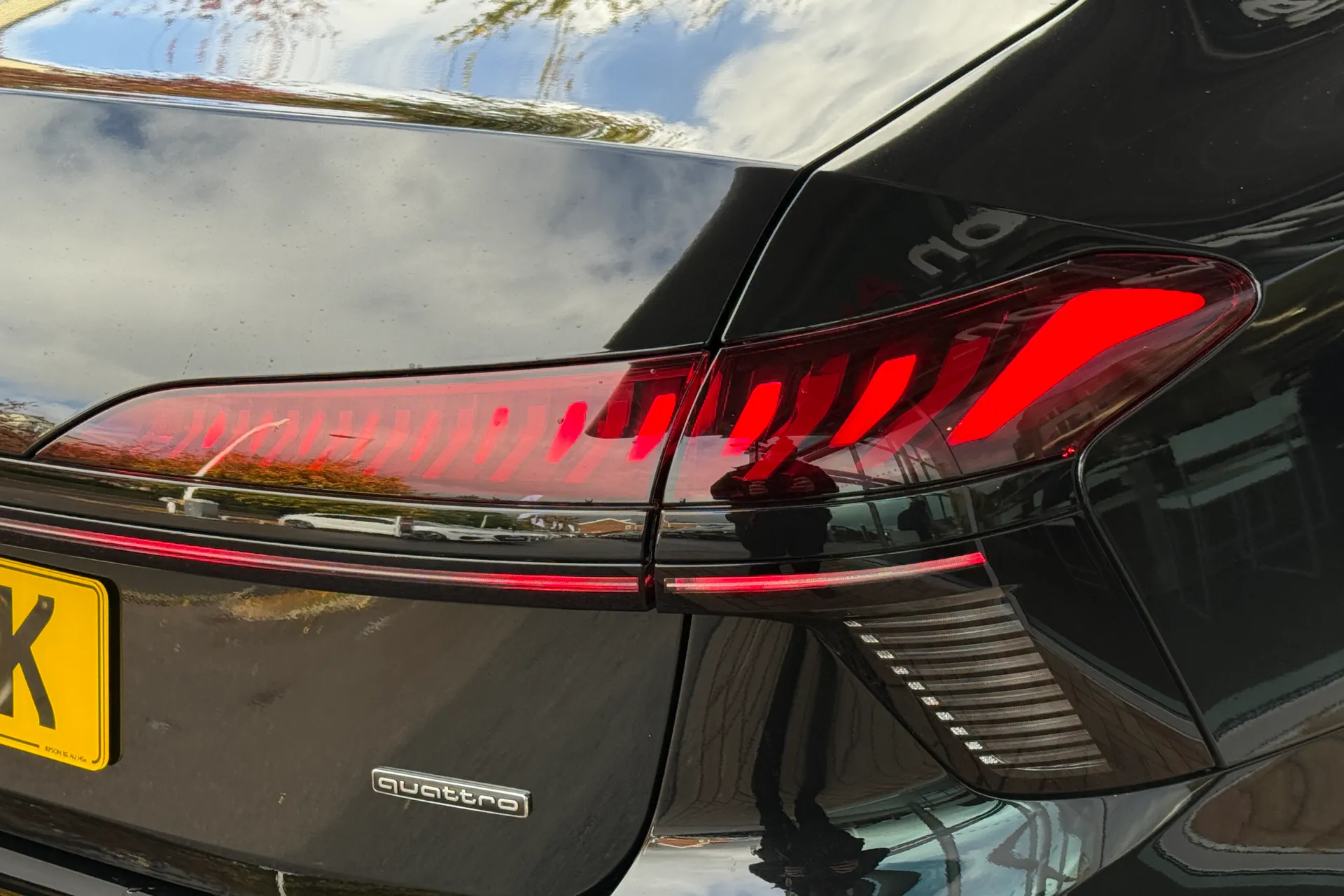 Audi A6 thumbnail image number 23