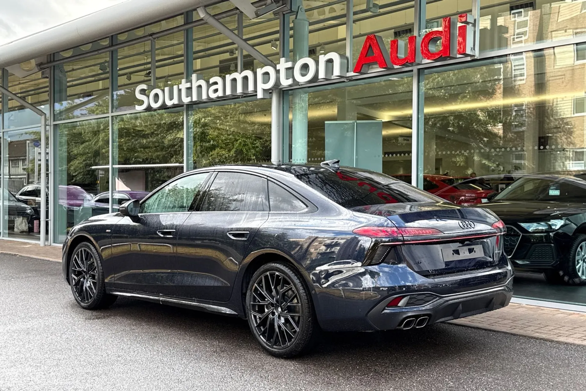 Audi A6 thumbnail image number 4