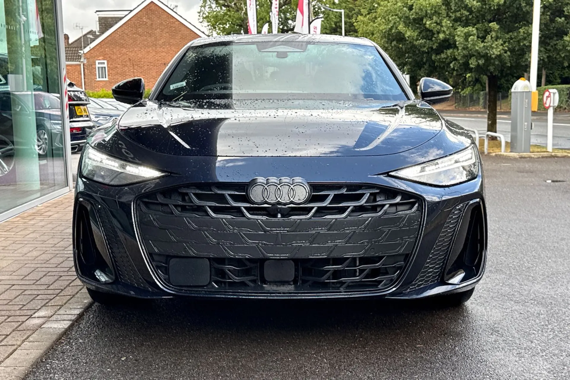 Audi A6 thumbnail image number 12