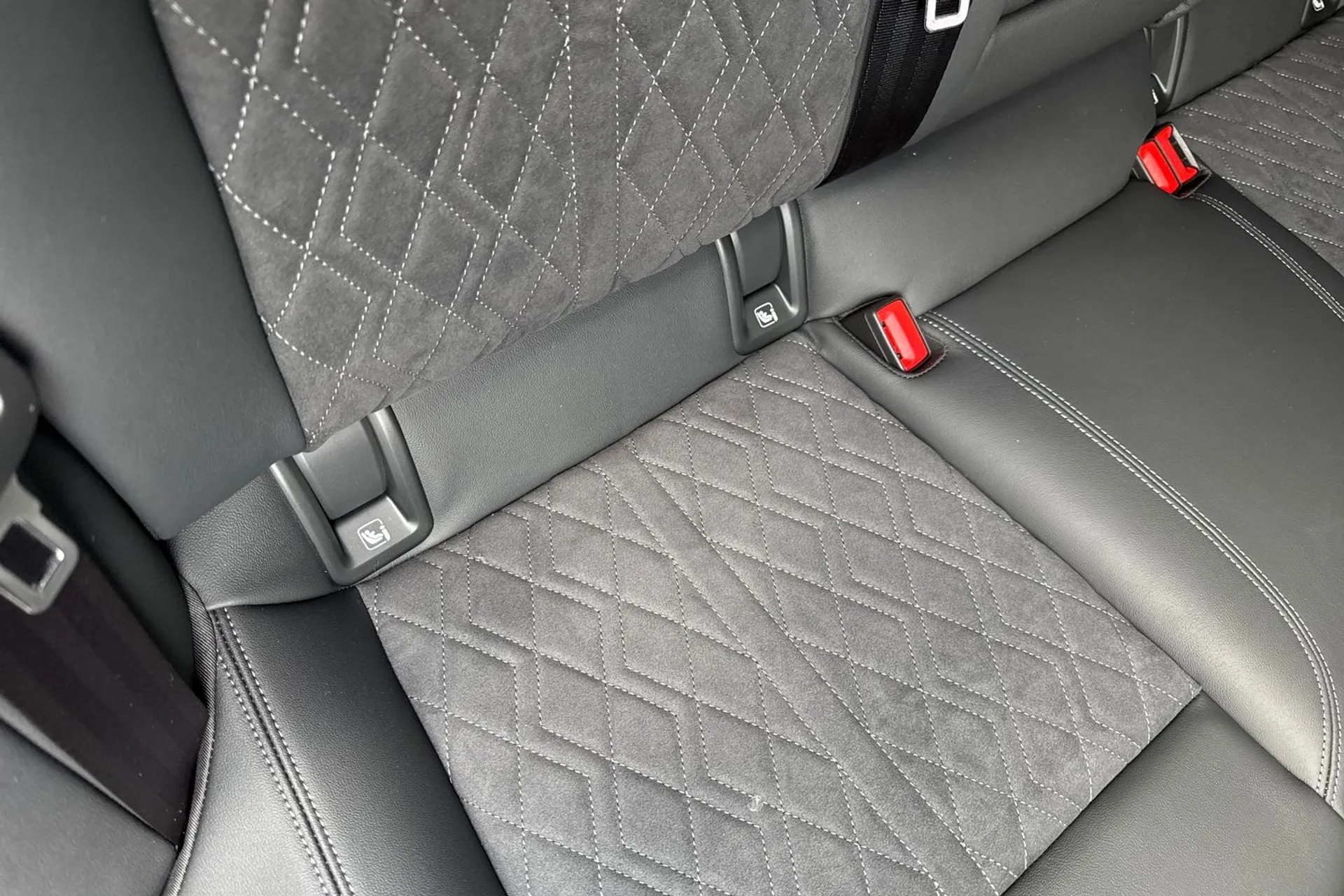 Audi A6 thumbnail image number 23