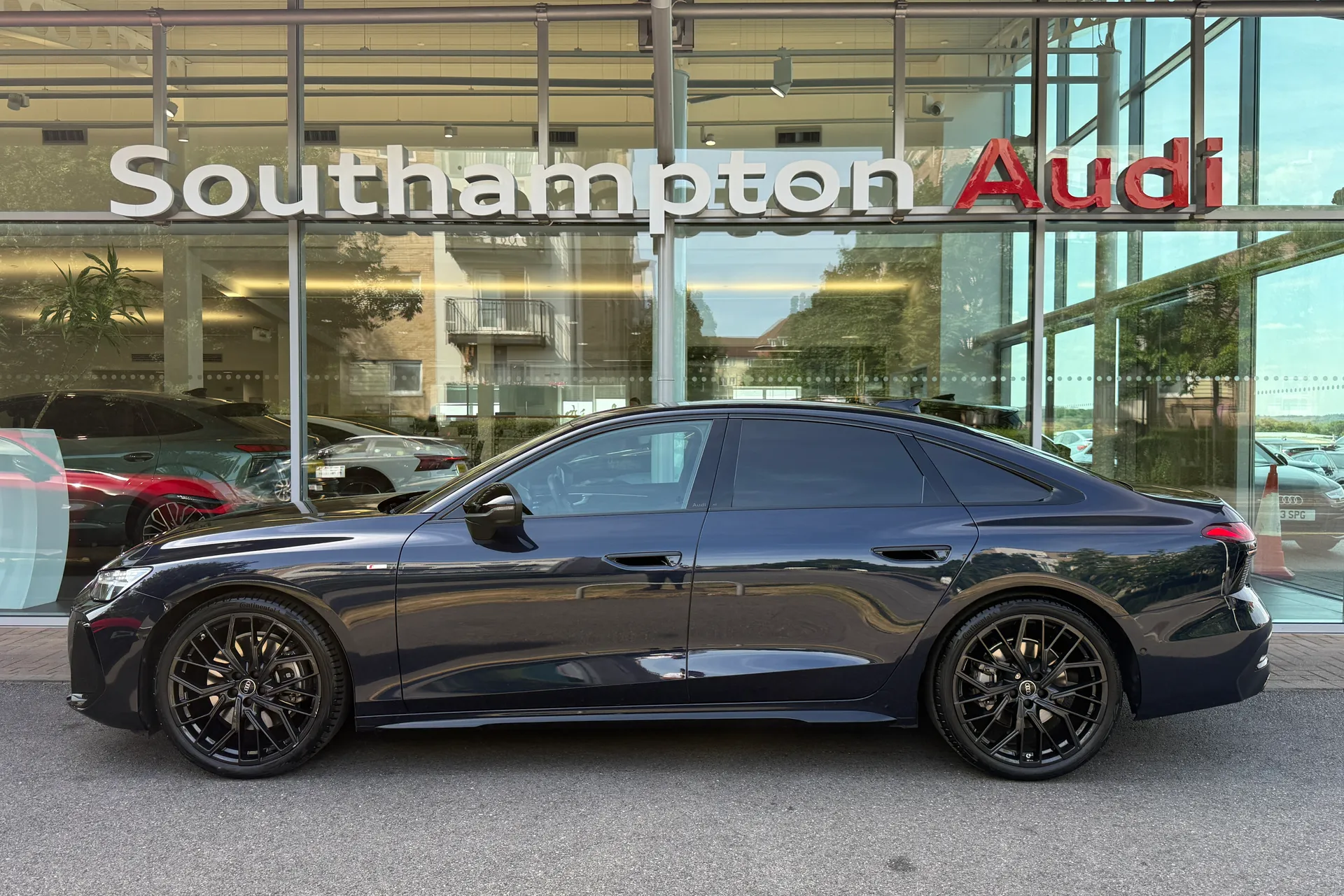 Audi A6 thumbnail image number 43