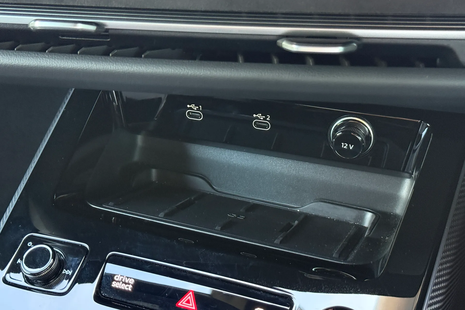 Audi A6 thumbnail image number 16