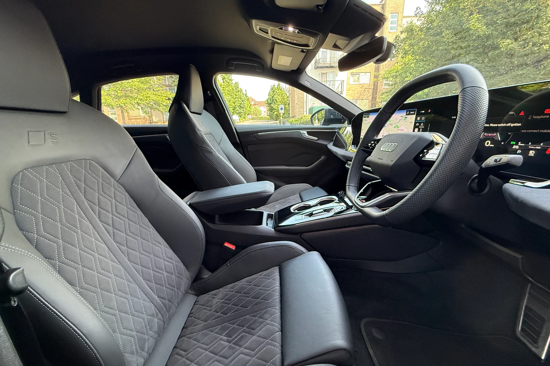 Audi A6 thumbnail image number 25