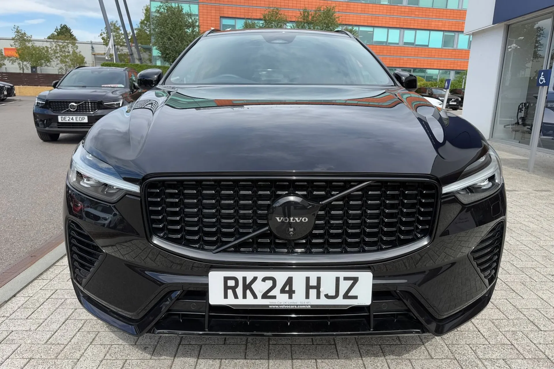 Volvo XC60 thumbnail image number 12