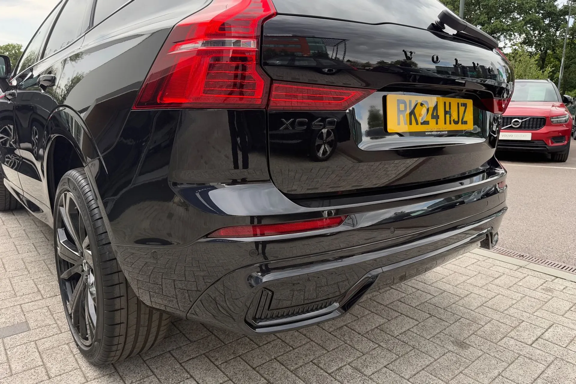 Volvo XC60 thumbnail image number 17