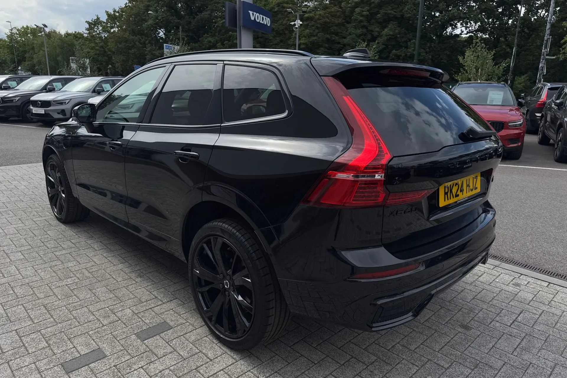 Volvo XC60 thumbnail image number 9