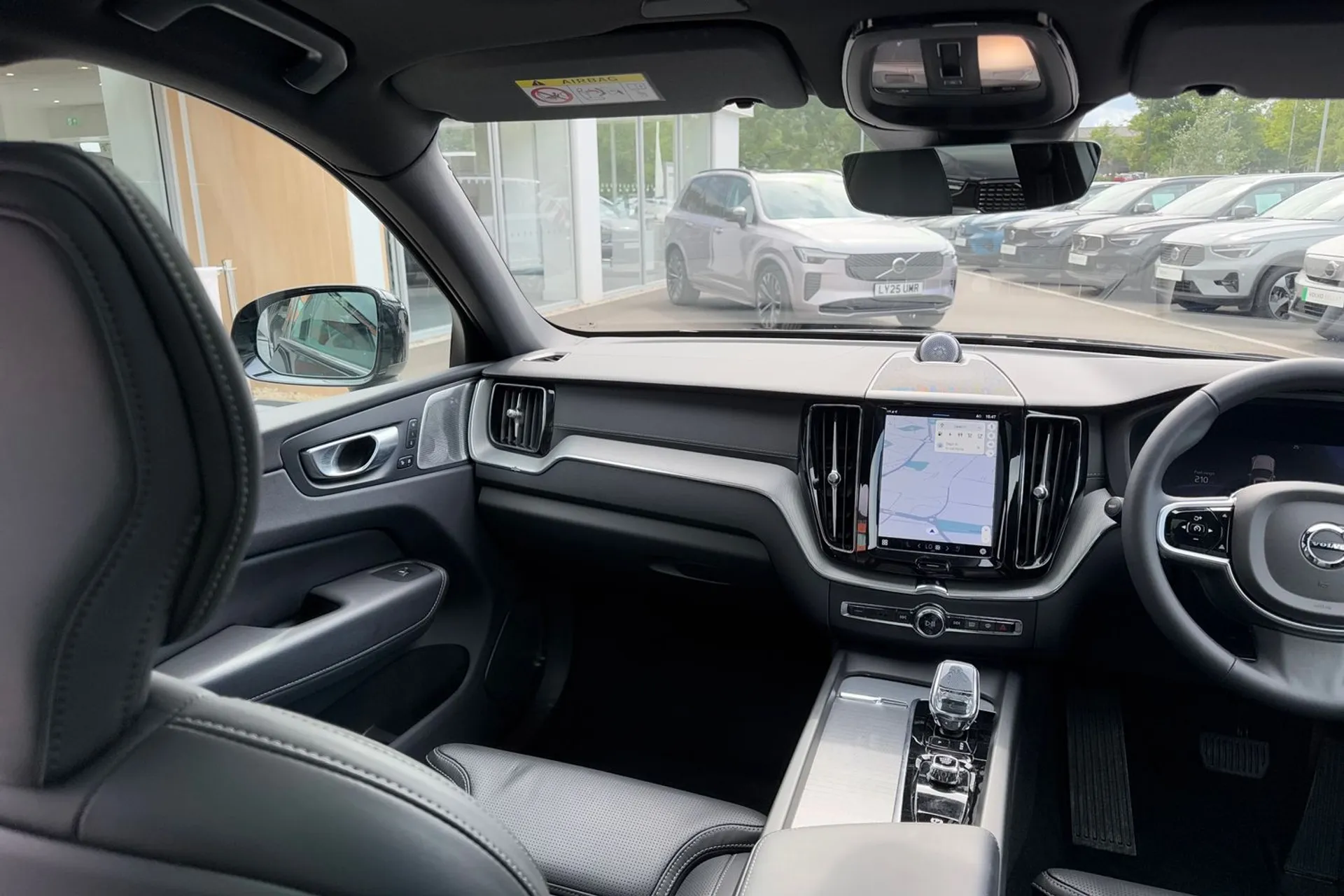 Volvo XC60 thumbnail image number 31