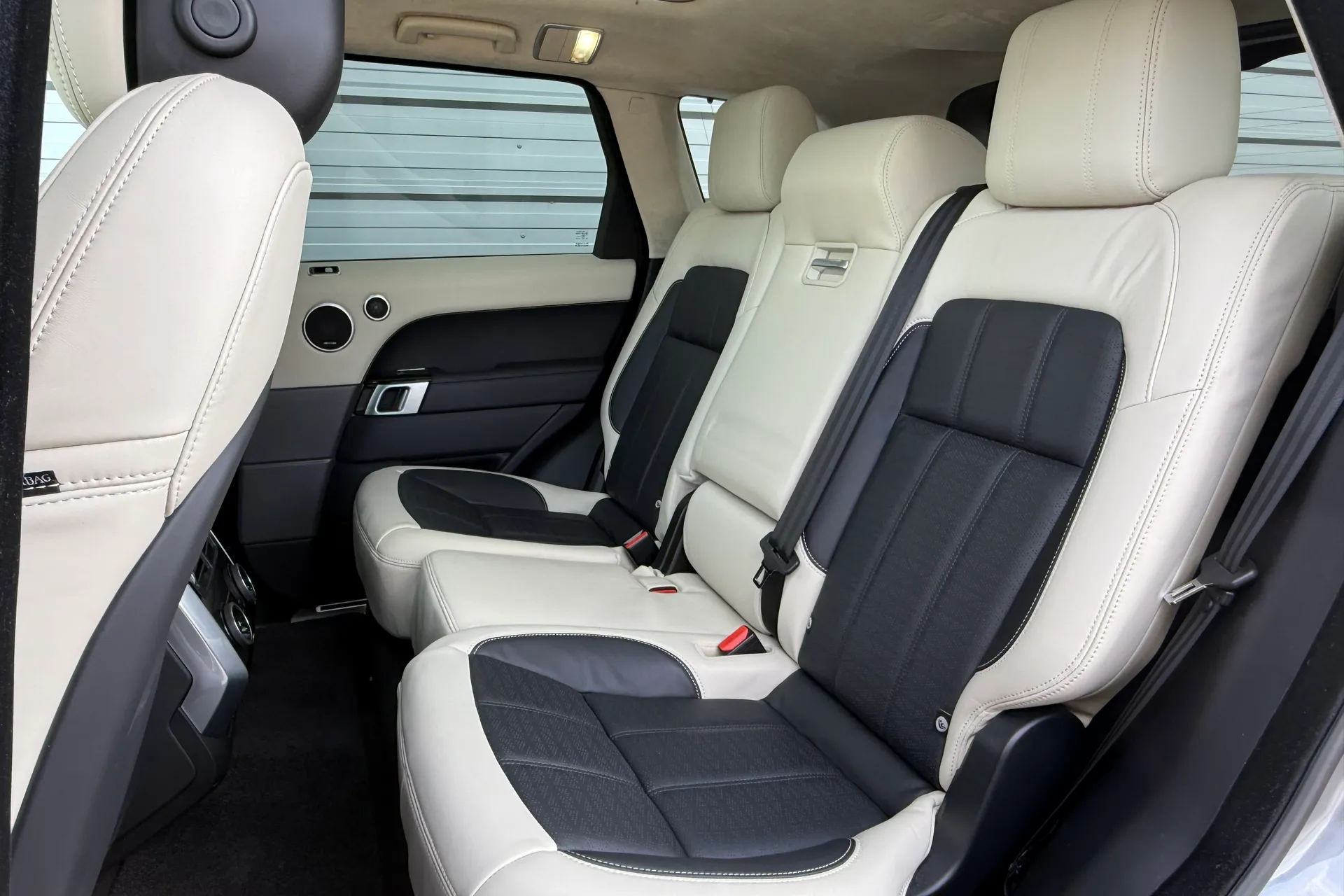 LAND ROVER RANGE ROVER SPORT thumbnail image number 43