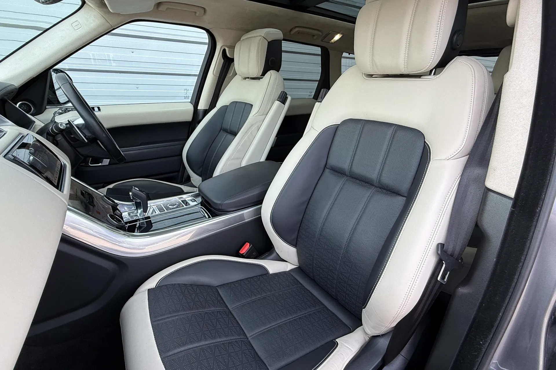 LAND ROVER RANGE ROVER SPORT thumbnail image number 41
