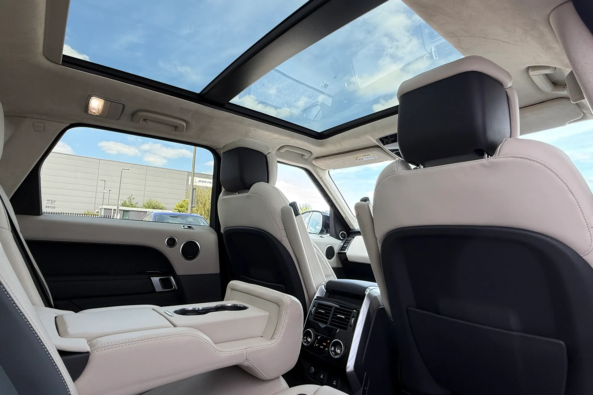 LAND ROVER RANGE ROVER SPORT thumbnail image number 31