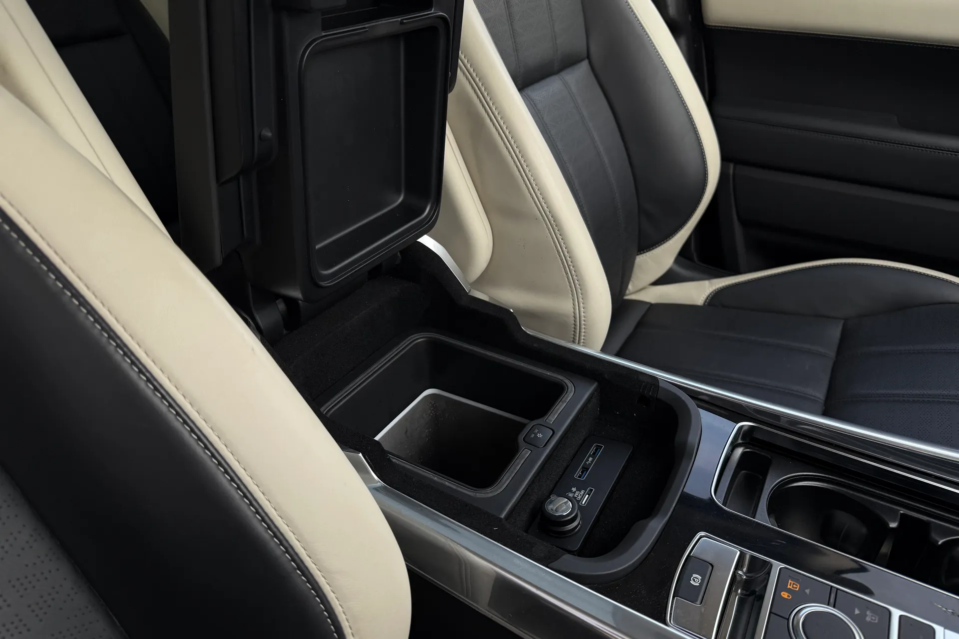 LAND ROVER RANGE ROVER SPORT thumbnail image number 39