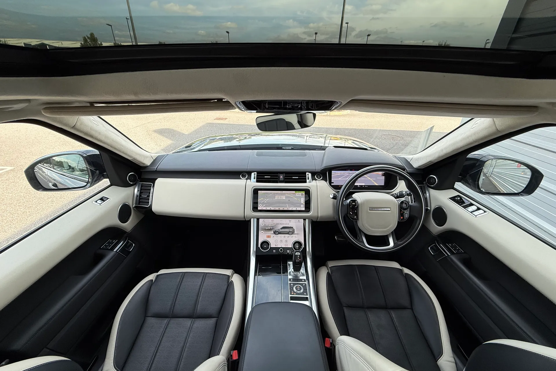 LAND ROVER RANGE ROVER SPORT thumbnail image number 3